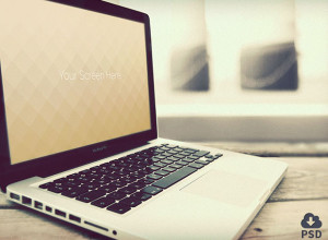 Free-Vintage-Macbook-photorealistic-mockups