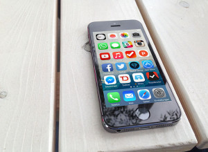 Free-iPhone-5s-Mockup